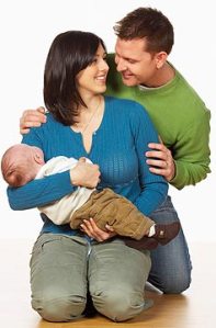 pareja y bebé